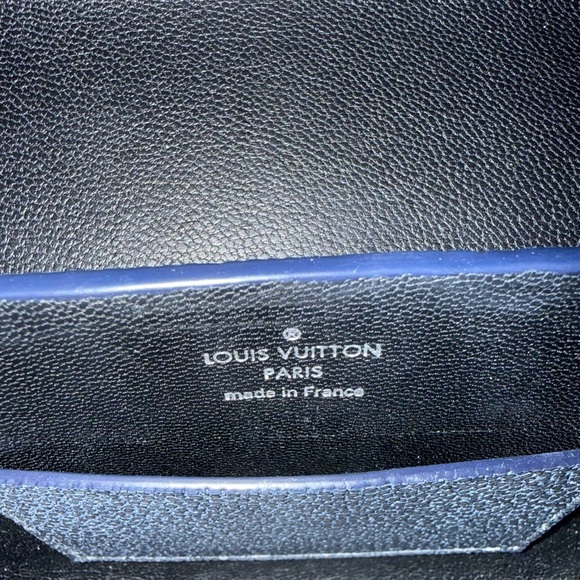 Authentic Louis Vuitton Twist PM Stingray (Galuchat) Handbag - Picture 5 of 6